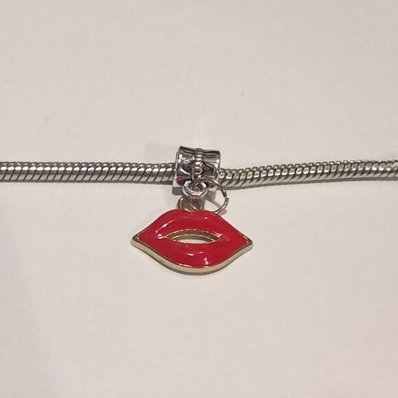 Silver Gold Red Lips Enamel Dangle Charm for Pandora Style‎ Bracelet - Picture 2 of 4